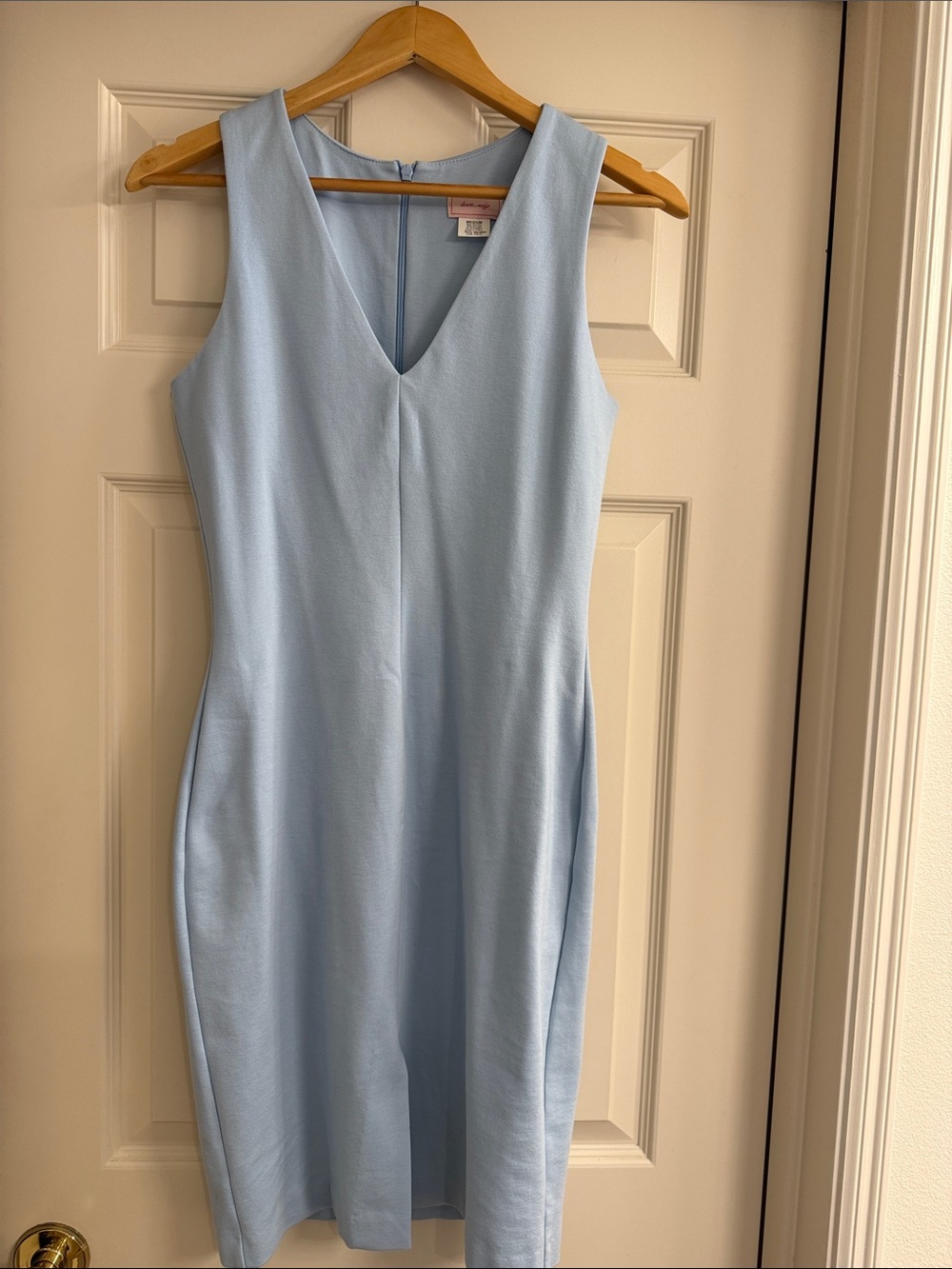 Sleeveless Light Blue V-Neck Sheath Dress